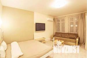 1-к квартира, посуточно, 50м2, 6/10 этаж