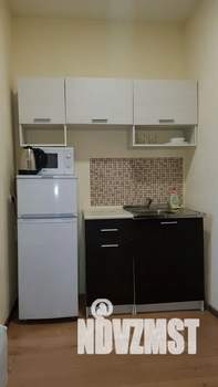 Студия квартира, посуточно, 16м2, 1/4 этаж