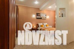 2-к квартира, посуточно, 10м2, 3/6 этаж