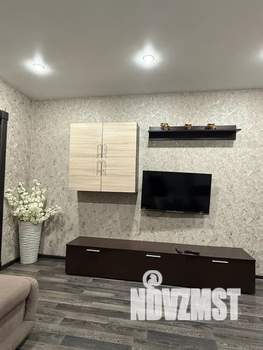 1-к квартира, посуточно, 43м2, 5/10 этаж