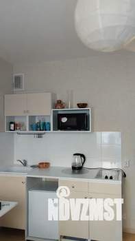 Студия квартира, посуточно, 17м2, 1/10 этаж