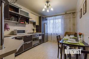 1-к квартира, посуточно, 47м2, 1/1 этаж