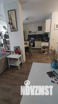 Студия квартира, посуточно, 35м2, 6/25 этаж