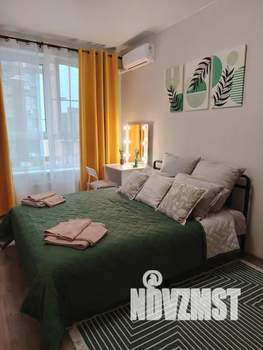 1-к квартира, посуточно, 38м2, 8/18 этаж