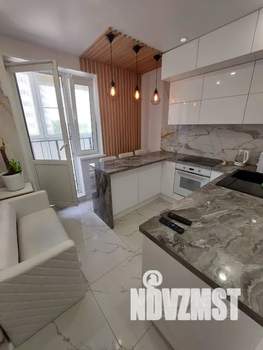 2-к квартира, посуточно, 56м2, 3/17 этаж