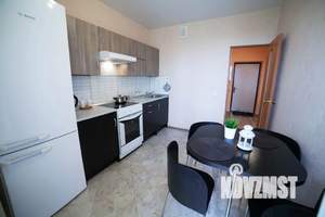 1-к квартира, посуточно, 38м2, 10/17 этаж