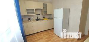 1-к квартира, посуточно, 38м2, 8/17 этаж