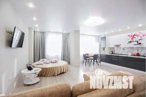 1-к квартира, посуточно, 43м2, 9/18 этаж