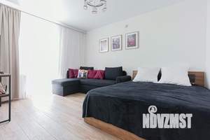 1-к квартира, посуточно, 37м2, 1/1 этаж