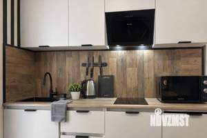 Студия квартира, посуточно, 34м2, 3/17 этаж