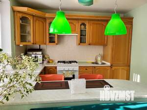 Студия квартира, посуточно, 35м2, 6/9 этаж