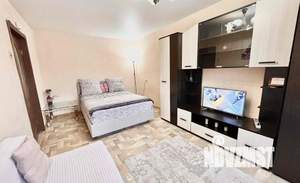 1-к квартира, посуточно, 47м2, 1/1 этаж