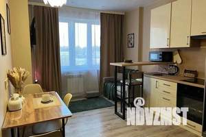 1-к квартира, посуточно, 40м2, 6/18 этаж