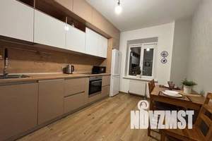2-к квартира, посуточно, 60м2, 8/17 этаж