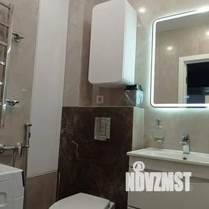 2-к квартира, посуточно, 39м2, 14/25 этаж