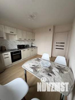 1-к квартира, посуточно, 38м2, 10/18 этаж