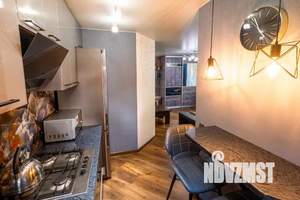 2-к квартира, посуточно, 40м2, 1/1 этаж