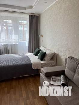 1-к квартира, посуточно, 32м2, 4/5 этаж