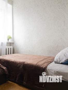 3-к квартира, посуточно, 50м2, 1/1 этаж