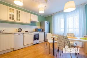 2-к квартира, посуточно, 63м2, 1/1 этаж