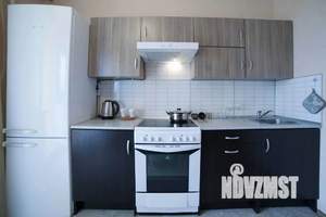 1-к квартира, посуточно, 38м2, 10/17 этаж