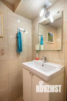 2-к квартира, посуточно, 56м2, 1/1 этаж
