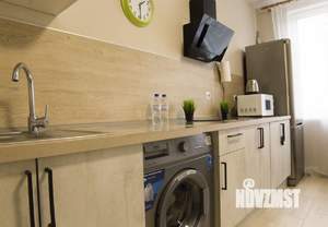 1-к квартира, посуточно, 42м2, 8/25 этаж