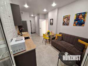 1-к квартира, посуточно, 38м2, 2/15 этаж