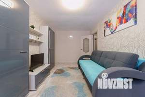 2-к квартира, посуточно, 47м2, 1/1 этаж