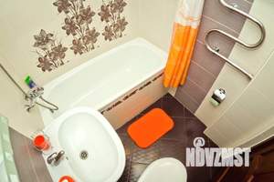 1-к квартира, посуточно, 47м2, 1/1 этаж