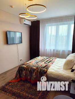 1-к квартира, посуточно, 42м2, 4/10 этаж