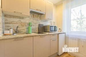 1-к квартира, посуточно, 35м2, 4/9 этаж