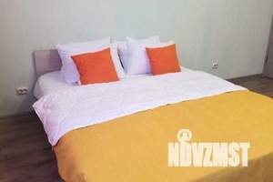 1-к квартира, посуточно, 38м2, 8/17 этаж