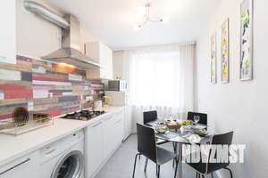 1-к квартира, посуточно, 61м2, 1/1 этаж