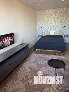 Студия квартира, посуточно, 38м2, 3/14 этаж