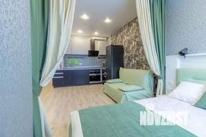 Студия квартира, посуточно, 35м2, 13/25 этаж