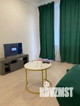 1-к квартира, посуточно, 38м2, 1/4 этаж