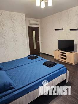 1-к квартира, посуточно, 42м2, 3/19 этаж