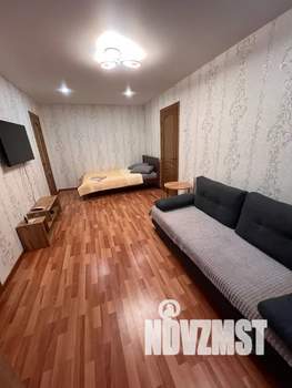 2-к квартира, посуточно, 40м2, 1/5 этаж