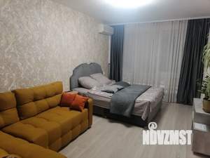 1-к квартира, посуточно, 37м2, 8/12 этаж