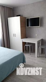 Студия квартира, посуточно, 17м2, 5/10 этаж