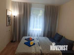 1-к квартира, посуточно, 35м2, 4/10 этаж