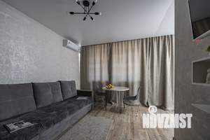 Студия квартира, посуточно, 30м2, 1/5 этаж