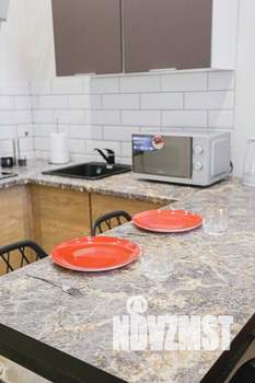 1-к квартира, посуточно, 38м2, 1/1 этаж