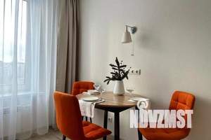 1-к квартира, посуточно, 37м2, 7/25 этаж