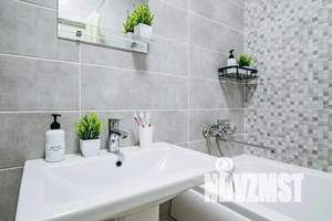 1-к квартира, посуточно, 40м2, 5/17 этаж