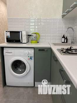 1-к квартира, посуточно, 32м2, 2/9 этаж