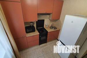 2-к квартира, посуточно, 50м2, 1/10 этаж