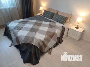 1-к квартира, посуточно, 42м2, 7/10 этаж