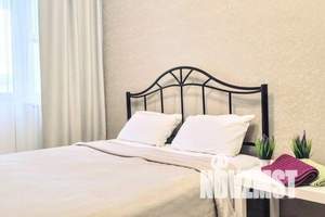 1-к квартира, посуточно, 37м2, 10/18 этаж